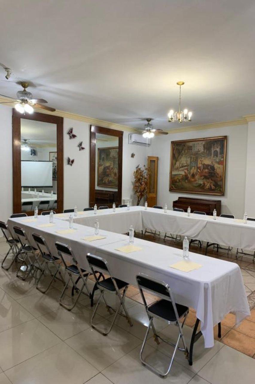 Hotel Inn Galerias Aguascalientes Esterno foto