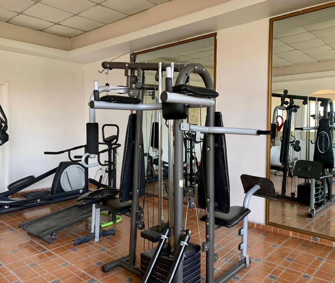 Hotel Inn Galerias Aguascalientes Esterno foto