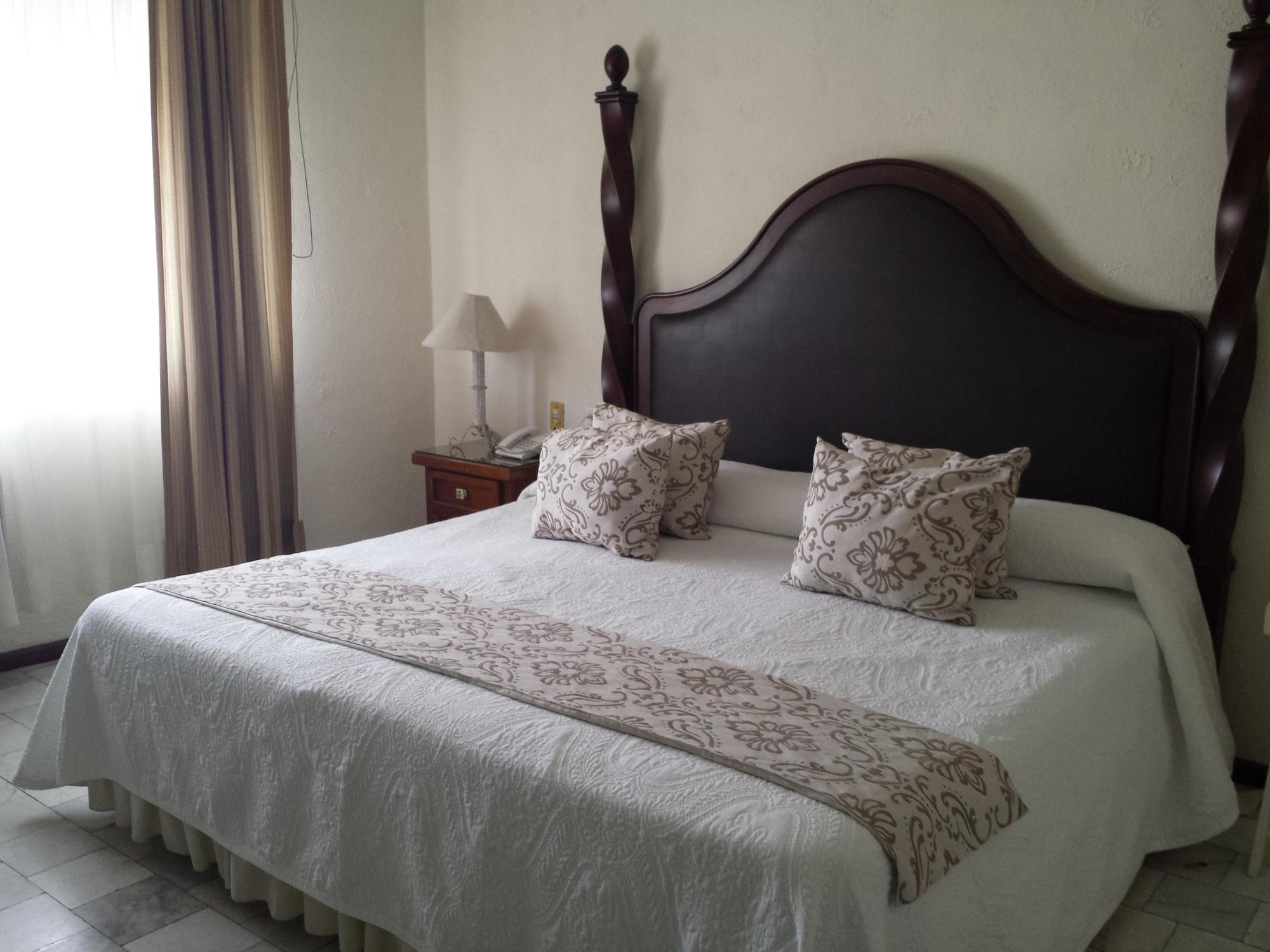 Hotel Inn Galerias Aguascalientes Esterno foto
